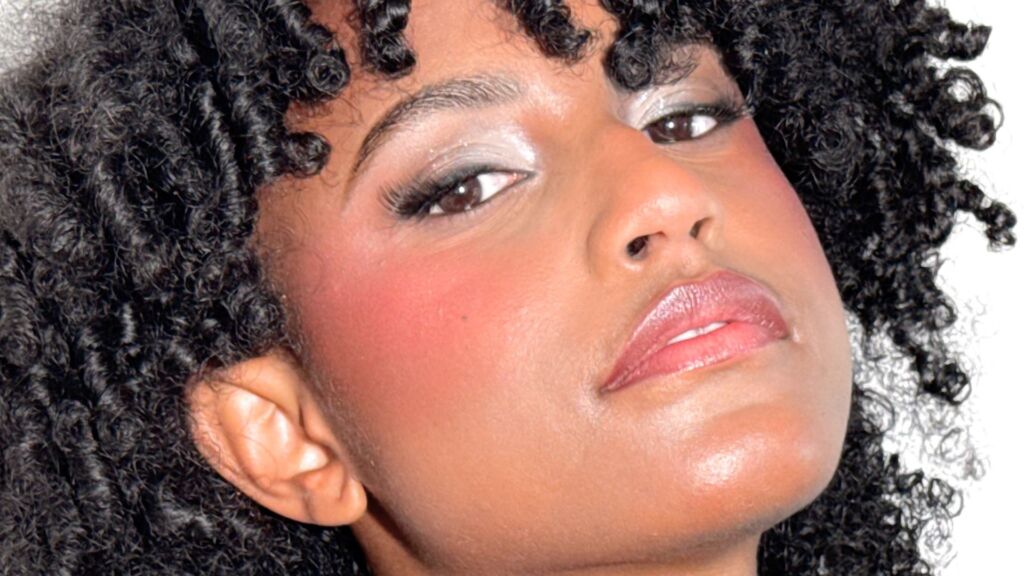 Maquillage professionnel à Lyon pour soirées et occasions spéciales