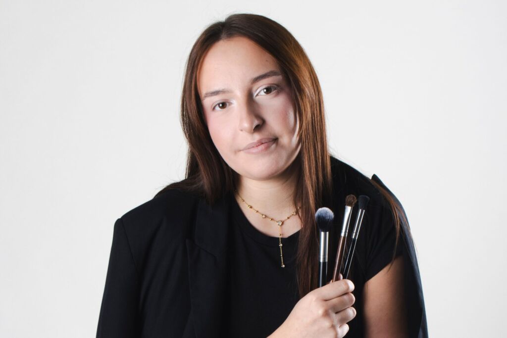 Cassandra Signature makeup - Maquilleuse professionnelle sur Lyon et sa région